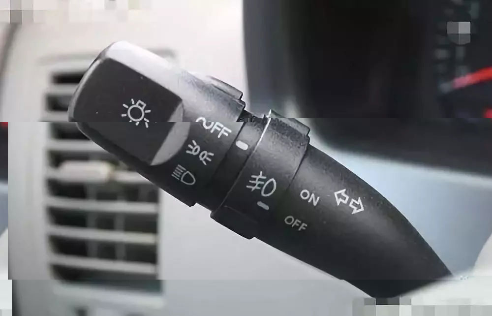老司機開車的6大安全技巧