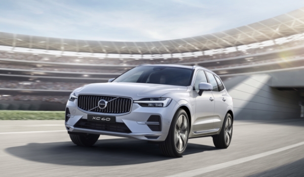 沃爾沃xc60怎么樣 加速動力強、車身油耗低、車內空間效果好