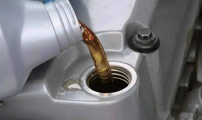 汽車全合成機(jī)油和半合成機(jī)油的區(qū)別