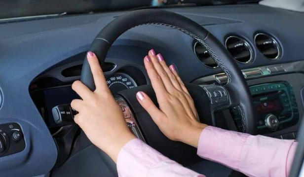 超車?guó)Q喇叭對(duì)還是錯(cuò)