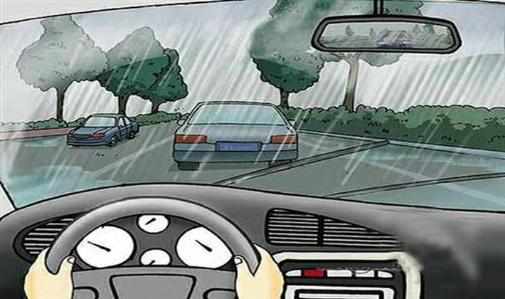 四驅車雨天為啥沒兩驅車穩定