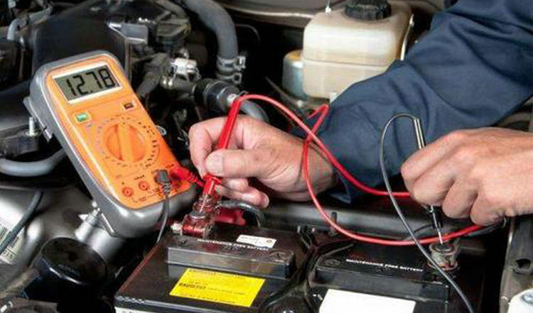 汽車電瓶快壞的表現有哪些