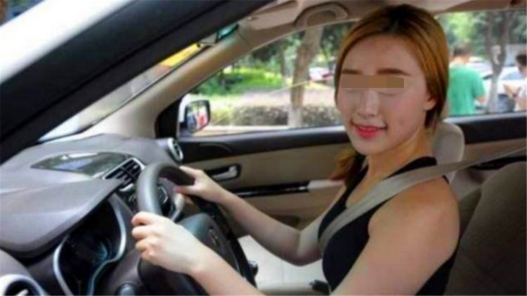 自動(dòng)擋汽車(chē)的起步順序 自動(dòng)擋開(kāi)車(chē)起步順序