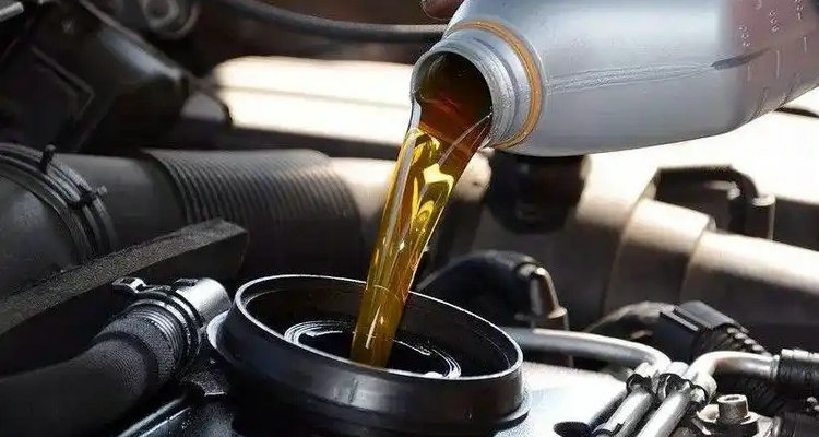 汽車機油顯示5%能開嗎
