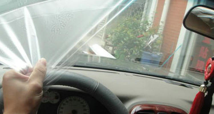 怎么去除汽車(chē)玻璃的貼膜