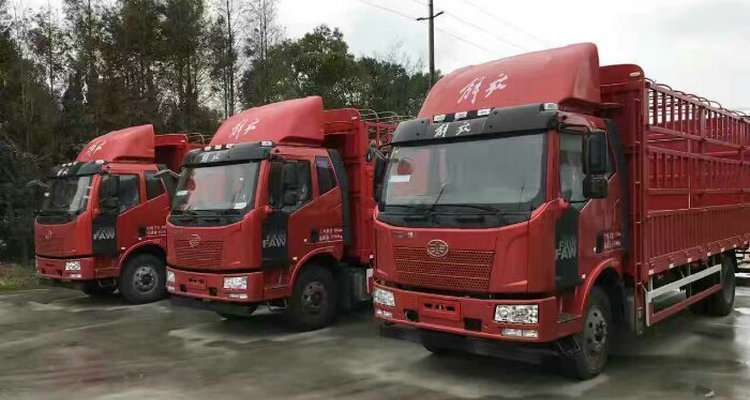 貨車離合踏板踩到一半發硬怎么回事