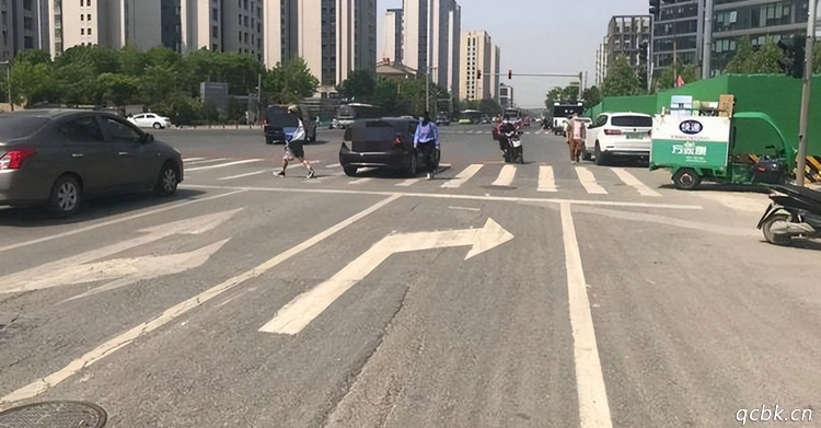 直行道右轉(zhuǎn)一定會被拍嗎