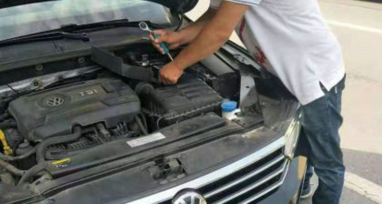 汽車打火沒反應電瓶有電怎么回事