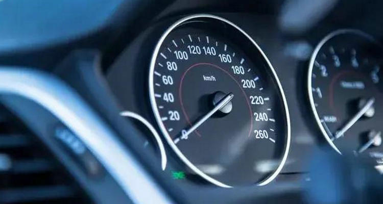 汽車不開多久發動一次最好