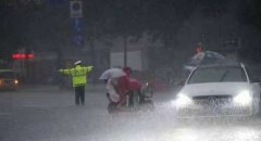 雨天開車危險系數大, 一定要牢記這幾個“保命技巧”!
