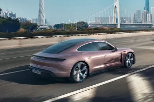 保時(shí)捷新能源車價(jià)格是多少 保時(shí)捷Taycan售價(jià)89萬(wàn)(分期首付26萬(wàn))