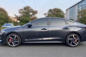 現代菲斯塔二手車多少錢 菲斯塔二手價4萬(表顯里程1萬公里)