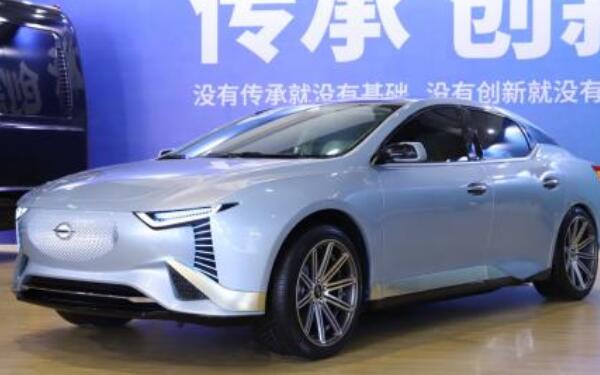 長江的車標歷史 公交車的創業夢