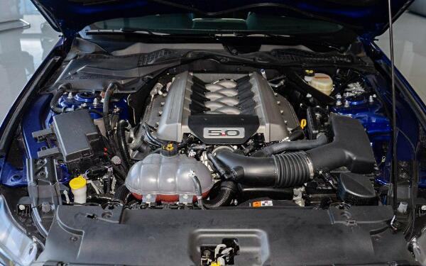 一般用于中高端車輛 V8發動機是什么