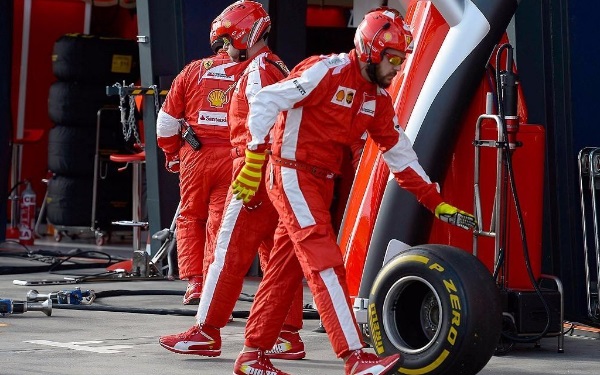 f1車手考的是什么駕照 f1超級駕駛執照
