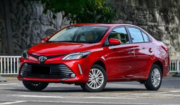 致炫致享頂配開回家，豐田suv12萬自動擋推薦