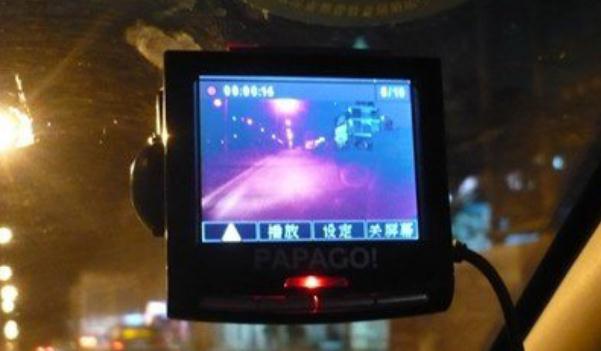 行車記錄儀分幾種類型，常見的三種你熟悉嗎