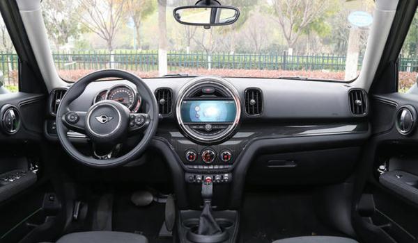 MINI COUNTRYMAN限量版，限量200臺（因為限量而珍貴）