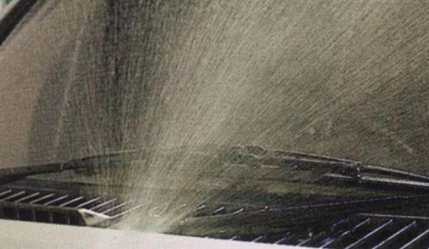 什么是可加熱噴水嘴，適合冬天結(jié)冰使用（配合雨刮條）