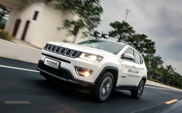 進口jeep指南者保養 每隔5000公里小保養