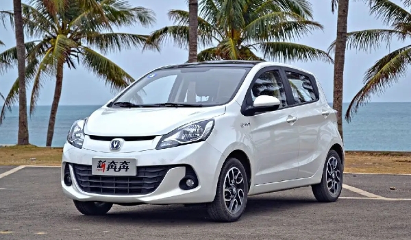 長安奔奔汽車報(bào)價(jià) 2018停售款報(bào)價(jià)4萬起（微型車保值率排第6）