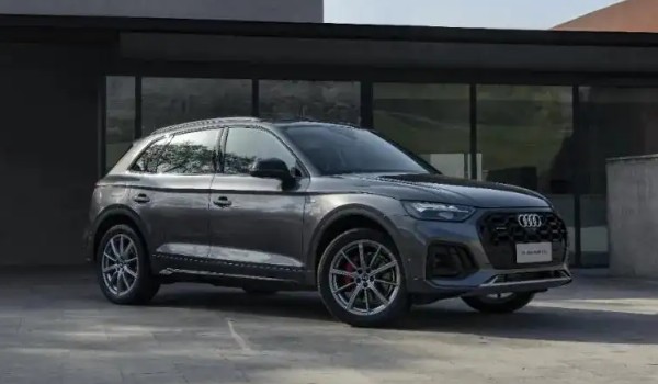 奧迪q5l是什么發動機 采用2.0T四缸發動機(百公里加速僅6.9秒)