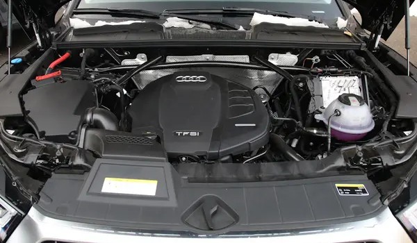 奧迪q5l是什么發動機 采用2.0T四缸發動機(百公里加速僅6.9秒)
