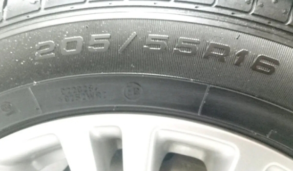 別克英朗輪胎規格尺寸 尺寸參數205/55 R16