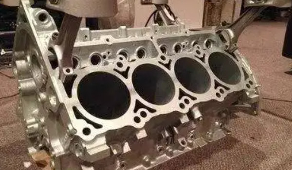 大眾途昂發動機是進口的嗎 不是進口發動機(采用2.5T合資發動機)