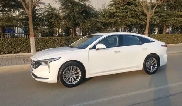 奔騰b70油耗多少真實油耗，2.0T車型最高油耗實測10L