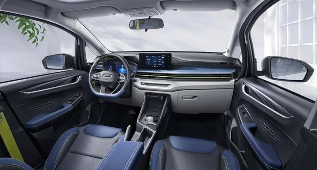 吉利電動汽車5萬左右，續航322km充電半小時