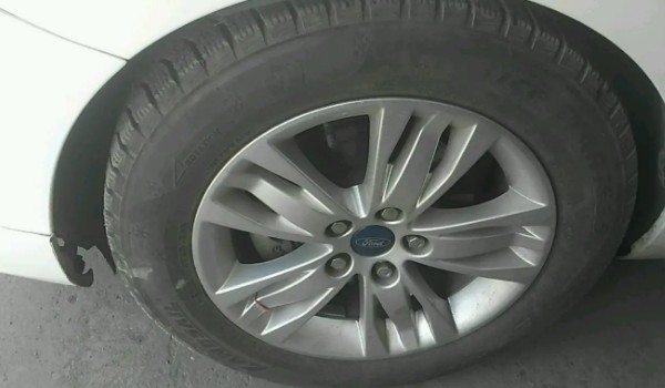 福特福克斯輪胎型號規格 輪胎型號235/40 r18(固特異輪胎)