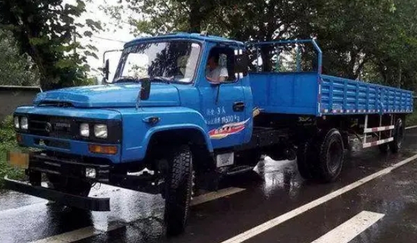 a2駕駛證能開什么車，屬于增駕車型（可以開牽引車）