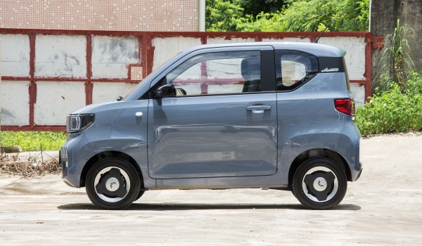 8萬內最好電動汽車 宏光miniev售價3萬(續航達300km)