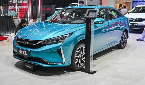 東風(fēng)奕炫2021款多少錢，市場(chǎng)最低報(bào)價(jià)6萬(wàn)起
