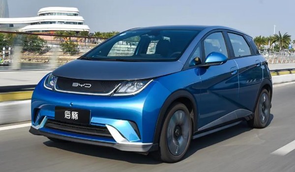比亞迪海豚新能源汽車報價圖片 2021款海豚售價10萬一臺(分期首付3萬)