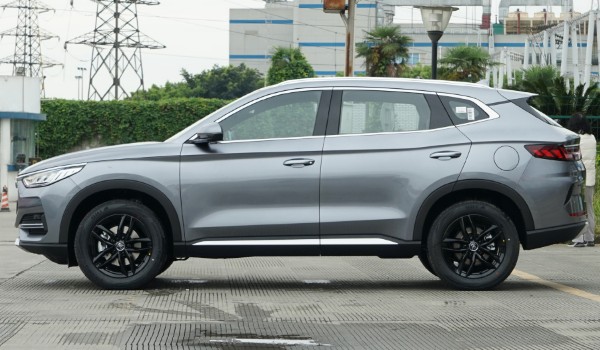 比亞迪宋plus怎么樣值得買嗎 搭載1.5T發動機(車身長達4.7米)