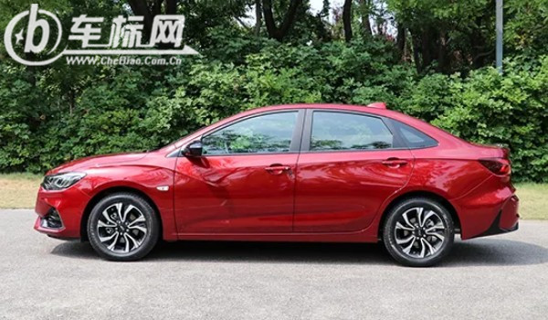 雪佛蘭科魯澤參數 搭載1.5L和1.3T發動機(車身長達4.6米)
