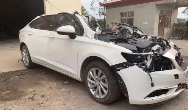 全損是什么意思 是車輛商業保險的賠付準備（根據保險金額全款賠付）