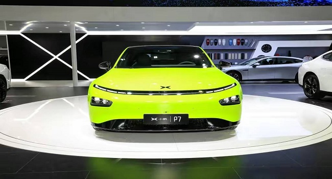 小鵬電動汽車2022款最新款價格，指導(dǎo)價23.99萬元新車開回家