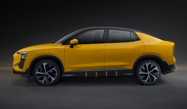 愛(ài)馳u6純電動(dòng)汽車價(jià)格 2023款愛(ài)馳u6售價(jià)21萬(wàn)(分期首付6萬(wàn))