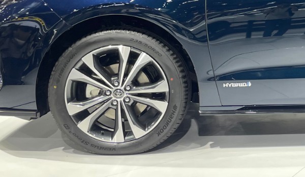 豐田格瑞維亞輪胎型號規格是多少 輪胎型號235/50 r20(韓泰輪胎品牌)
