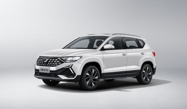 捷達vs5和現代ix35哪個好 現代ix35車長4.5米(配置功能豐富)