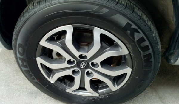 現代途勝輪胎型號尺寸 輪胎尺寸235/55 r19(輪轂19寸)