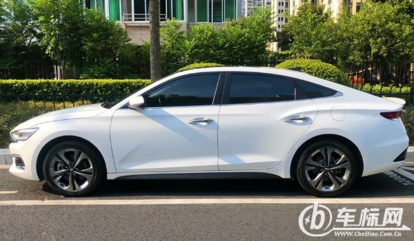 北京現代菲斯塔輪胎型號 輪胎尺寸為225/40 r18