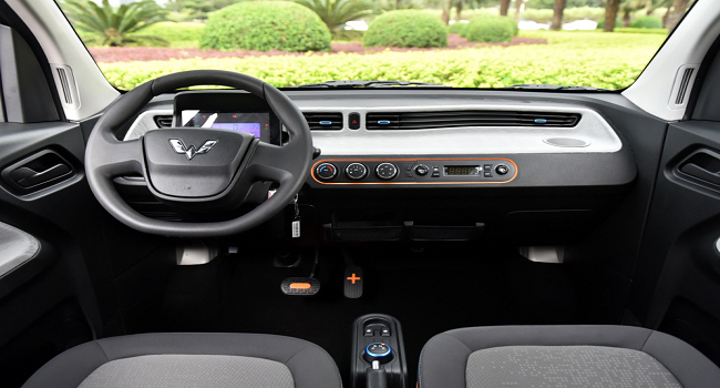 五菱宏光迷你mini版電動車，經濟實惠城市代步好選擇