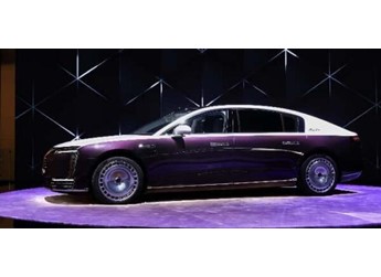 成都車展引高端車圈關注，尊界S800憑科技與品質圈粉千金團 封面圖