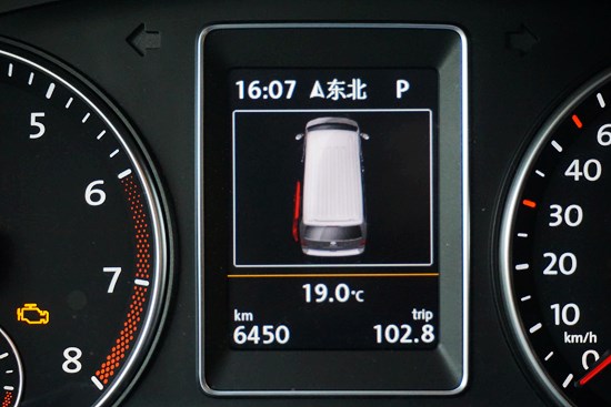 實用又好玩 試駕大眾邁特威T5面包車