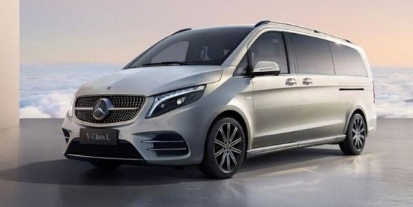 2022款奔馳V級正式上市 車頭可選兩種風(fēng)格 47.88萬起