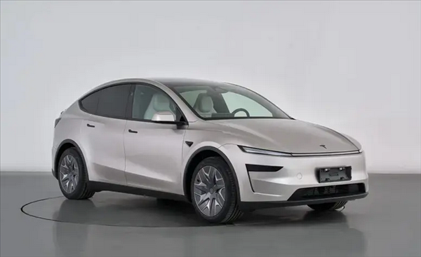 特斯拉Model Y L配置曝光！二排獨立座椅可放平 支持前后移動